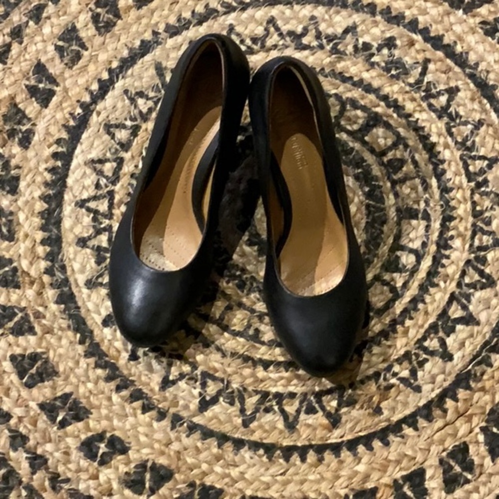 Like New Clark’s Women’s Heals Size 8